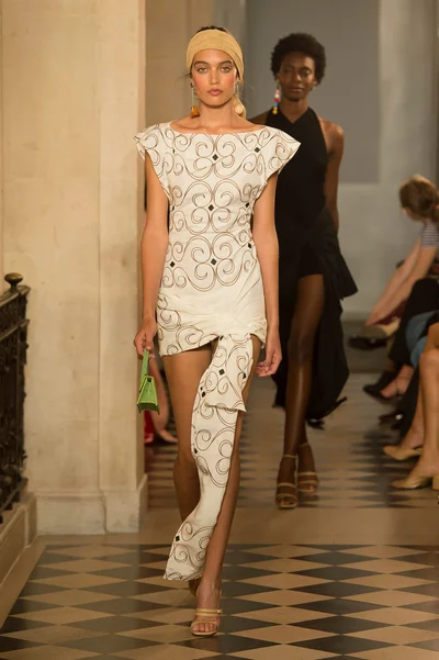 Look 7